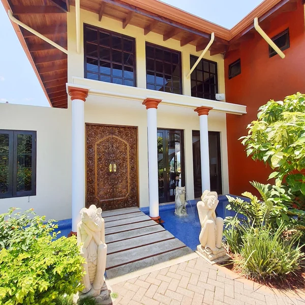 Villa Pica Flora — 3 bedroom vacation rental in 