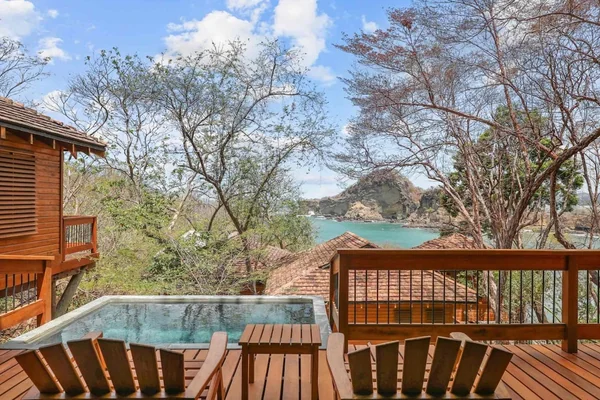 Villa Mariposa — 2 bedroom vacation rental in Aqua Resort