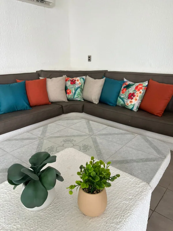 Spectacular Sole Villa with Pool — 6 bedroom vacation rental in Acapulco