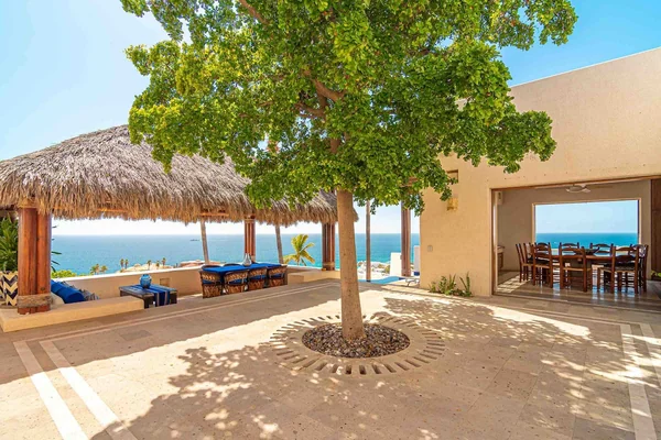 Casa Dos Hermanas — 5 bedroom vacation rental in Pedregal