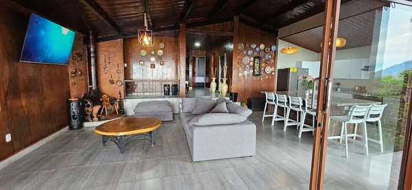 Oasis Bella Vista Cabin — 4 bedroom vacation rental in San Salvador