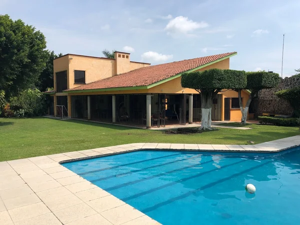 6BR House in Jiutepec — 6 bedroom vacation rental in Jiutepec