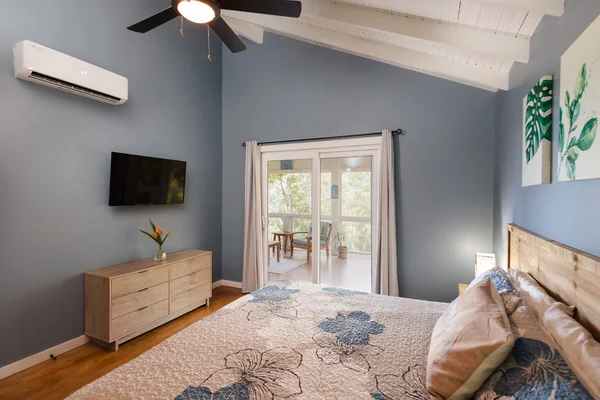 2BR House in Roatán — 2 bedroom vacation rental in Roatán