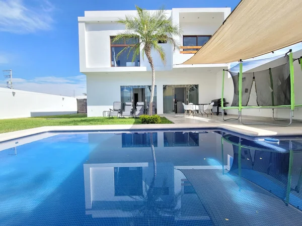 4BR Villa in Tequesquitengo — 4 bedroom vacation rental in Tequesquitengo