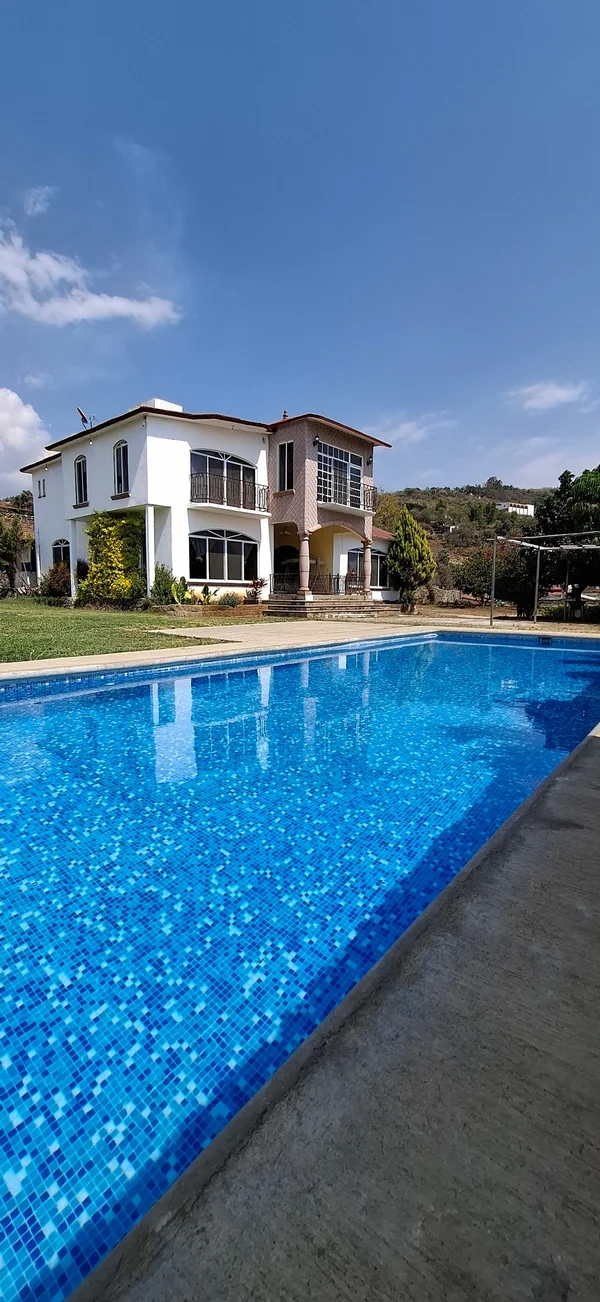 5BR Villa in Jiutepec — 5 bedroom vacation rental in Jiutepec