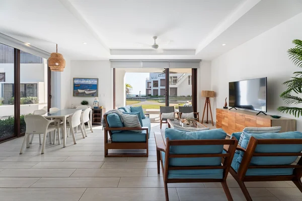 Luxury Oceanside — 3 bedroom vacation rental in Emerald Coast aka Tola Surf Zone