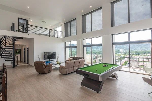 7BR Penthouse in Jaco — 7 bedroom vacation rental in Jaco