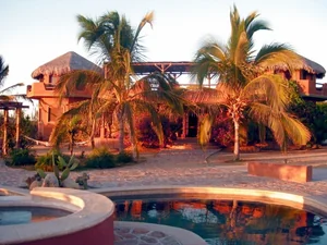 Flora del Mar Beach Retreat — 6 bedroom vacation rental in Todos Santos