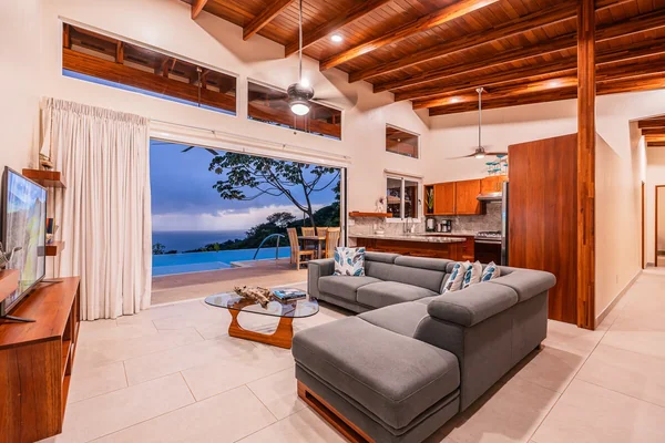 Casa Ballena — 4 bedroom vacation rental in 