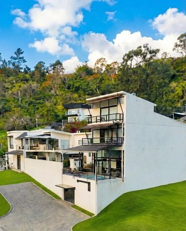 Royal Luxurious Mansion — 13 bedroom vacation rental in San José