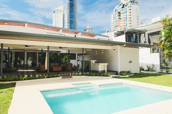 6BR Villa — 6 bedroom vacation rental in 
