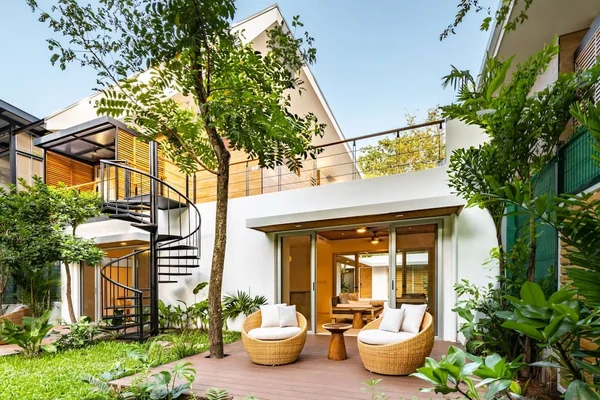 Tropical Design — 3 bedroom vacation rental in Playa Langosta