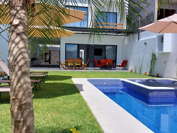 4BR Villa in Tequesquitengo — 4 bedroom vacation rental in Tequesquitengo