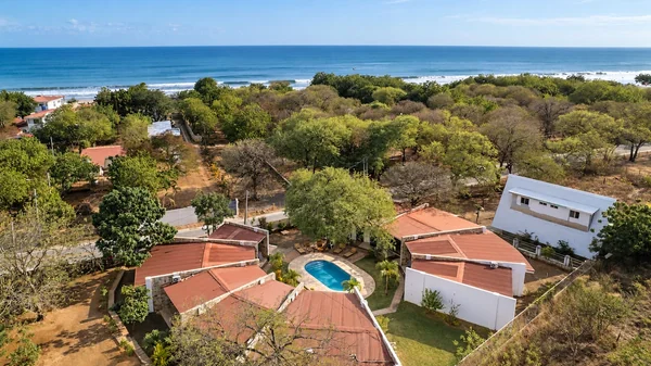 Casa Vitini — 1 bedroom vacation rental in Tola