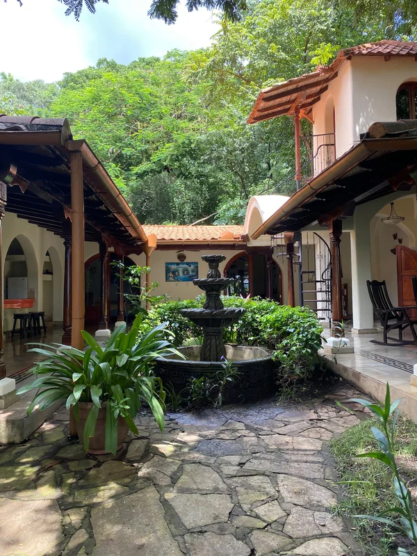 Magical Laguna de Apoyo Colonial-Style Home — 2 bedroom vacation rental in Reserva Natural Laguna de Apoyo