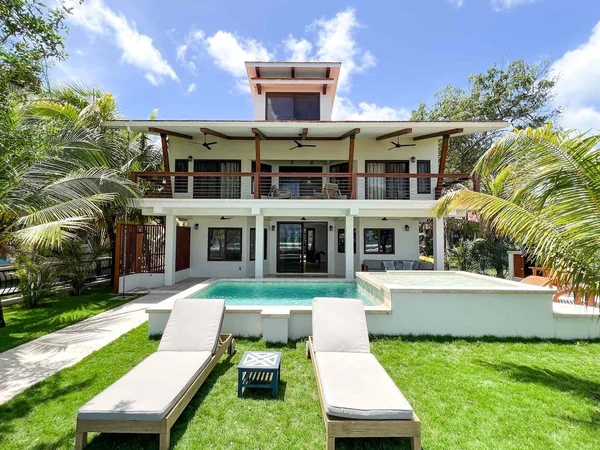 4BR Villa in Popoyo — 4 bedroom vacation rental in Popoyo