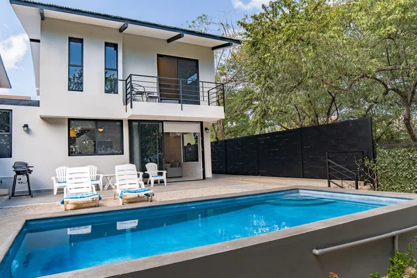 Casa Luna — 3 bedroom vacation rental in Playa Langosta
