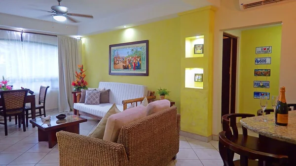 Pool Front 2D Floor83 View Apartment — 2 bedroom vacation rental in Tamarindo