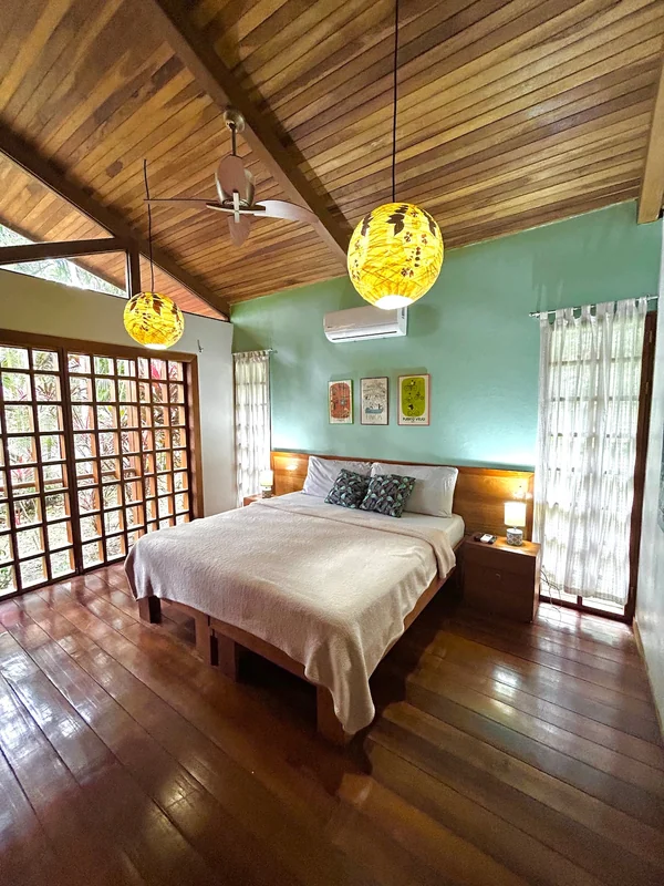 Two Tropical Villas — 4 bedroom vacation rental in 