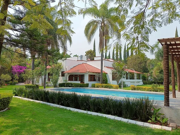 8BR House in Atlixco — 8 bedroom vacation rental in Atlixco