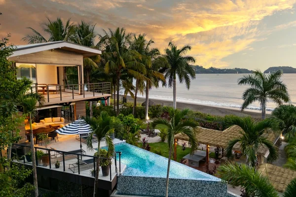 The Sanctuary-Breathtaking — 6 bedroom vacation rental in 