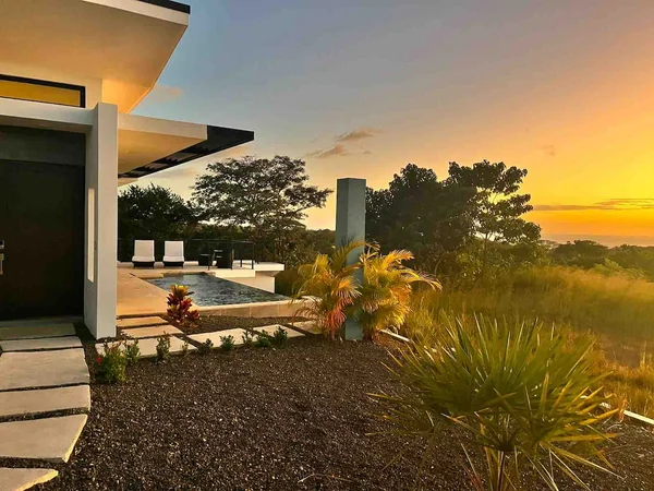 4BR Villa — 4 bedroom vacation rental in 