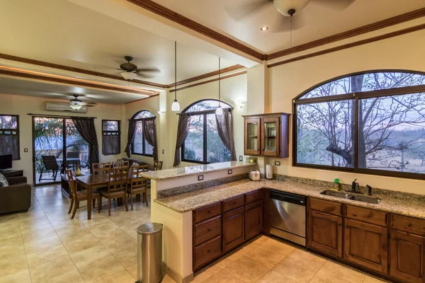 2BR Condo in Paraiso — 2 bedroom vacation rental in Paraiso