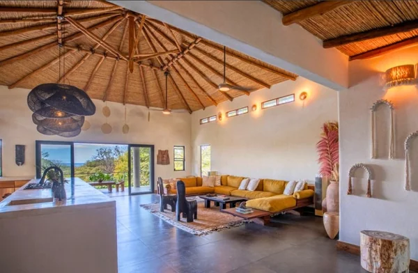 4BR Chic Villa: Pool, Trails & Views| 5-min Beach — 5 bedroom vacation rental in Nosara