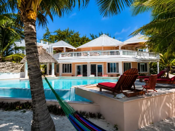 The Round House — 4 bedroom vacation rental in 