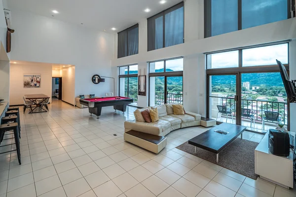 7BR Penthouse in Jaco — 7 bedroom vacation rental in Jaco
