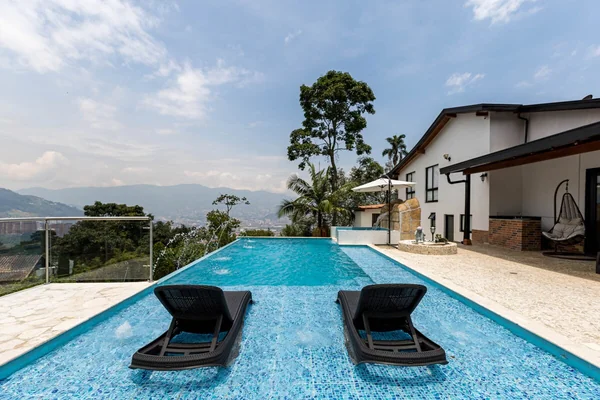8BR Villa in Envigado — 8 bedroom vacation rental in Envigado