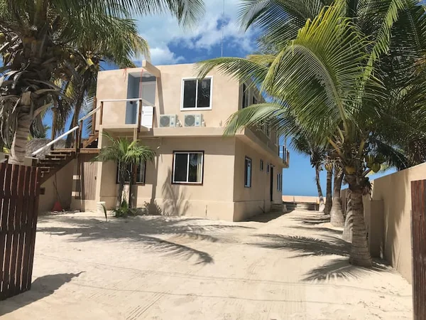 5BR Villa in Río Lagartos — 5 bedroom vacation rental in Río Lagartos