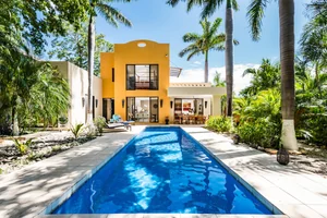 Casa Barcelona — 3 bedroom vacation rental in Tamarindo