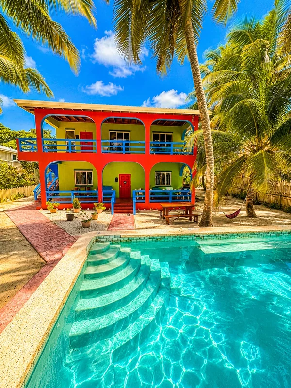4BR Villa — 4 bedroom vacation rental in 