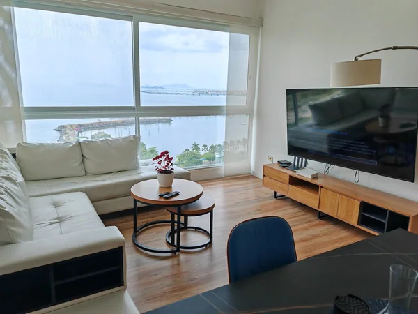 Ocean Front Apartment — 2 bedroom vacation rental in Panamá