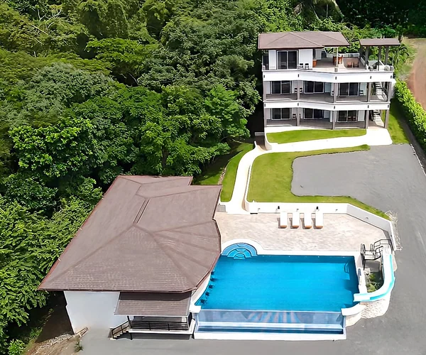 Studio in Bejuco District — 1 bedroom vacation rental in Bejuco District