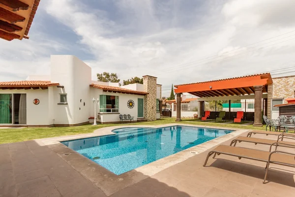 4BR House in San Juan del Río — 4 bedroom vacation rental in San Juan del Río