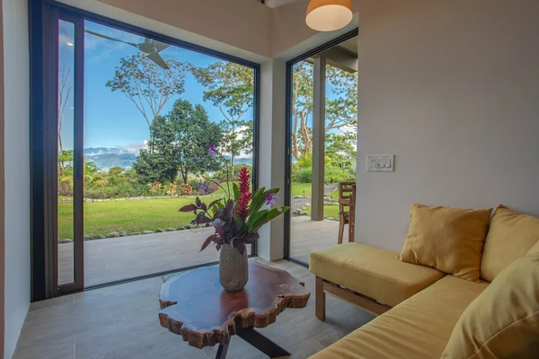 Casa Motmot — 2 bedroom vacation rental in Savegre