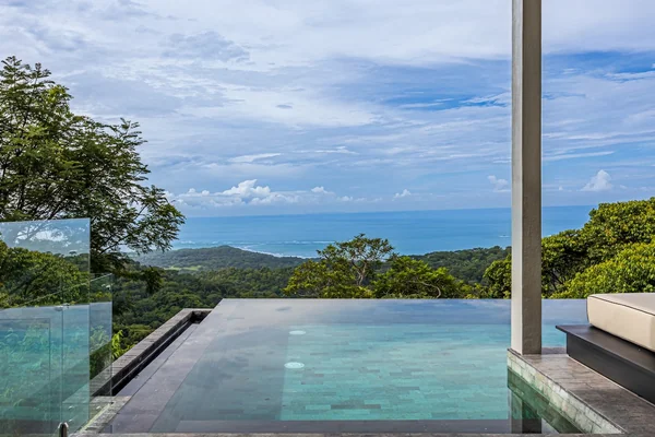 2BR Villa — 2 bedroom vacation rental in 