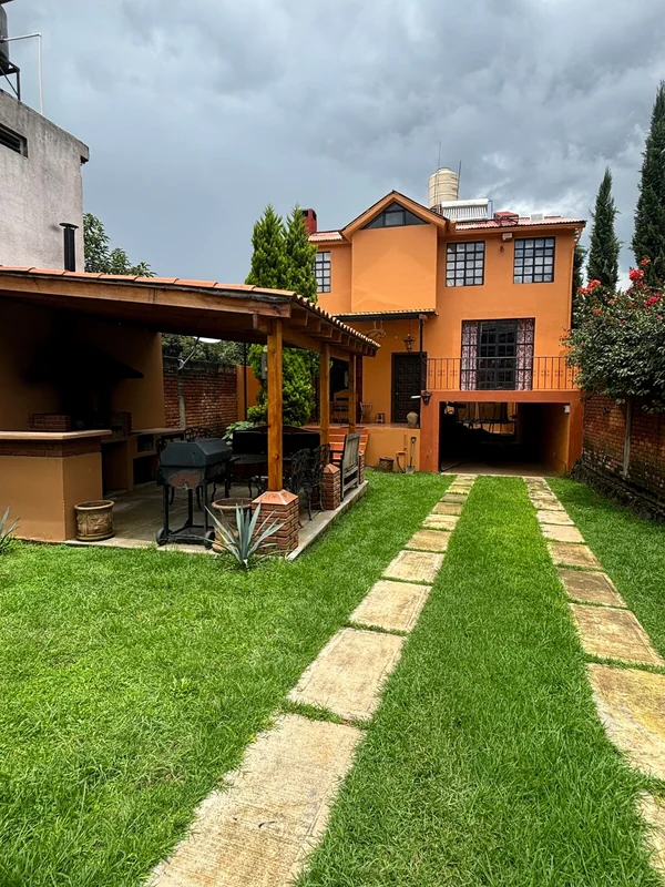 4BR Cabin in Morelia — 4 bedroom vacation rental in Morelia