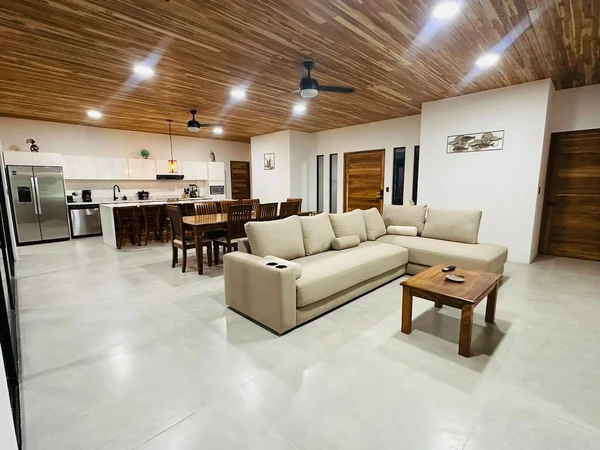 6BR Villa in Tamarindo — 6 bedroom vacation rental in Tamarindo