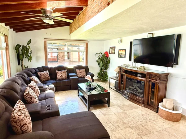 4BR Villa in Valle de Bravo — 4 bedroom vacation rental in Valle de Bravo