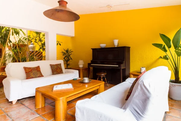 6BR Villa in Guadalajara — 6 bedroom vacation rental in Guadalajara