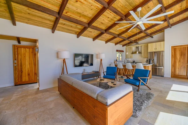 Villa Topaz — 2 bedroom vacation rental in West Bay