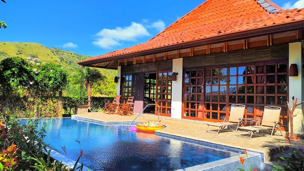 Tropical Balinese Villa Pica — 5 bedroom vacation rental in Mercedes