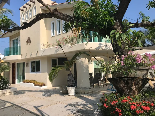 Villa Green Garden — 4 bedroom vacation rental in Acapulco