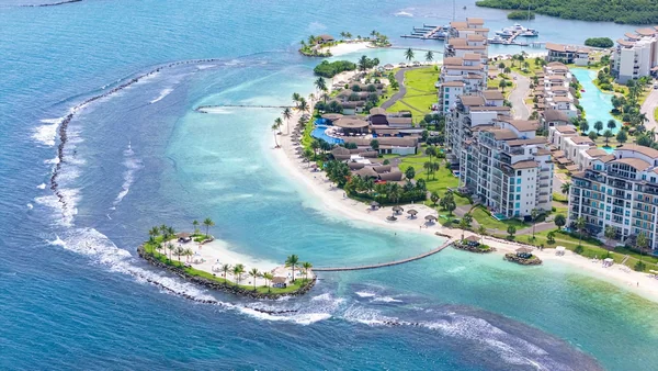 3BR Condo — 3 bedroom vacation rental in 