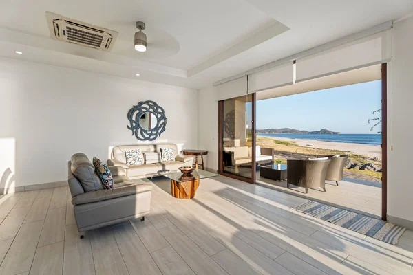 3BR Villa in Tola — 3 bedroom vacation rental in Tola