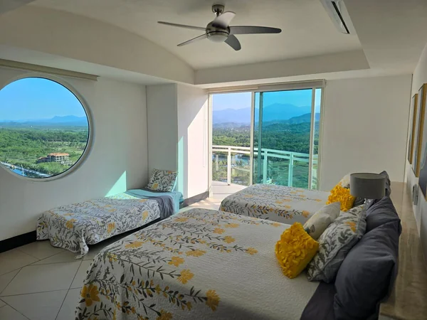 5BR House in Zihuatanejo — 5 bedroom vacation rental in Zihuatanejo