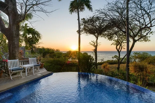 4BR Villa — 4 bedroom vacation rental in 